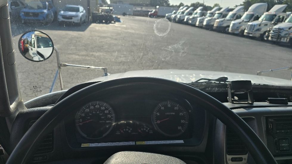 Refrigerated Truck-Light and Medium Duty Trucks-Hino-2019-268-Forest Park-GA-241,746\n\t\tmiles-$ 47,250 - Image 15