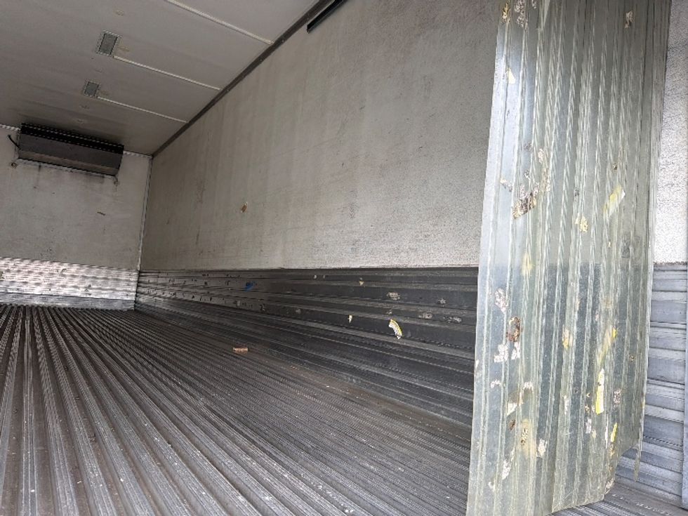Refrigerated Truck-Light and Medium Duty Trucks-Hino-2019-268-Forest Park-GA-241,746\n\t\tmiles-$ 47,250 - Image 9