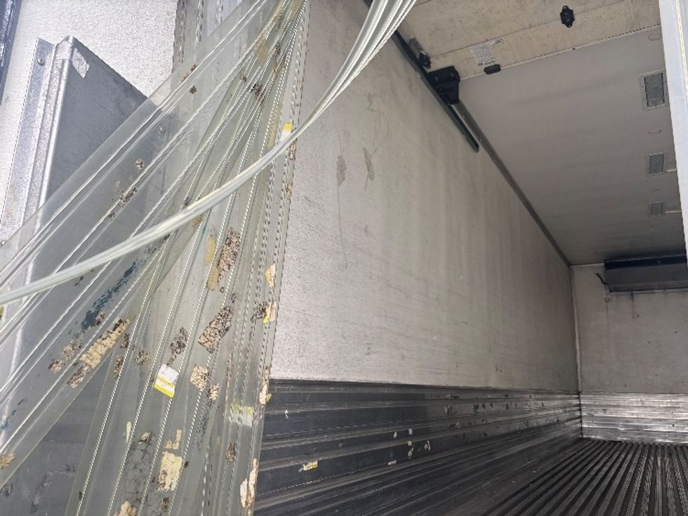 Refrigerated Truck-Light and Medium Duty Trucks-Hino-2019-268-Forest Park-GA-273,138\n\t\tmiles-$ 38,000 - Image 11