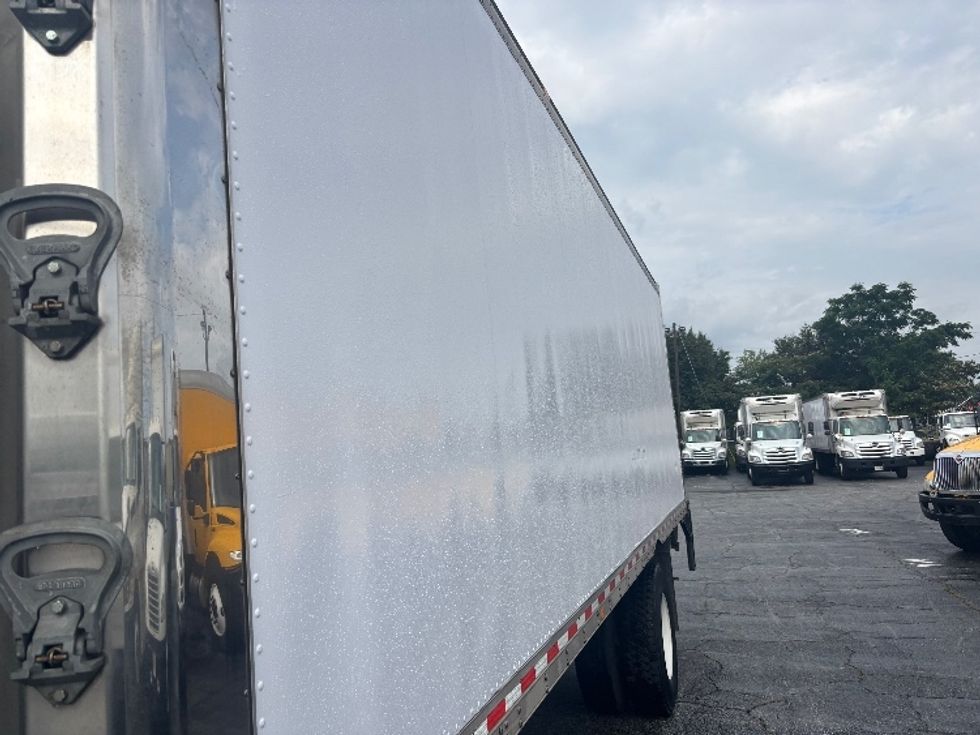 Refrigerated Truck-Light and Medium Duty Trucks-Hino-2019-268-Forest Park-GA-273,138\n\t\tmiles-$ 38,000 - Image 25