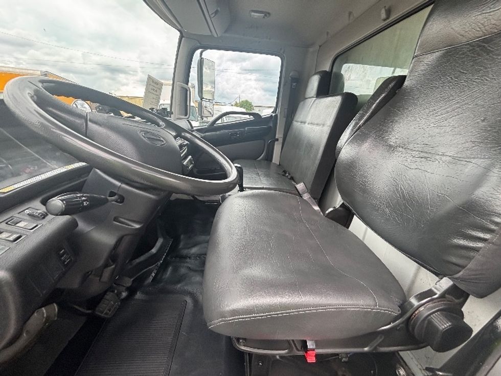 Refrigerated Truck-Light and Medium Duty Trucks-Hino-2019-268-Forest Park-GA-317,696\n\t\tmiles-$ 28,750 - Image 19
