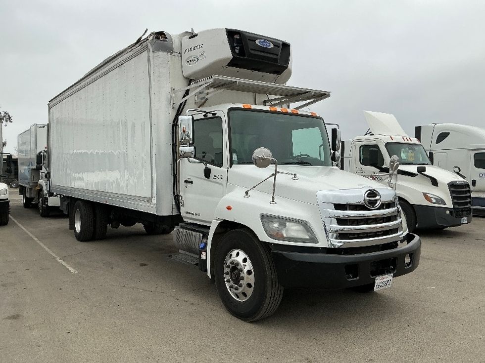 Refrigerated Truck-Light and Medium Duty Trucks-Hino-2019-268-Fresno-CA-65,162\n\t\tmiles-$ 73,000 - Image 1