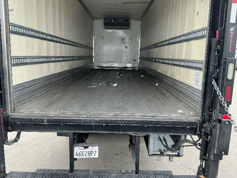 Refrigerated Truck-Light and Medium Duty Trucks-Hino-2019-268-Fresno-CA-65,162\n\t\tmiles-$ 73,000 - Image 10