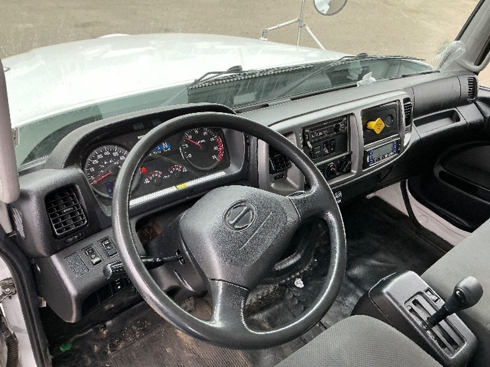 Refrigerated Truck-Light and Medium Duty Trucks-Hino-2019-268-Fresno-CA-65,162\n\t\tmiles-$ 73,000 - Image 18