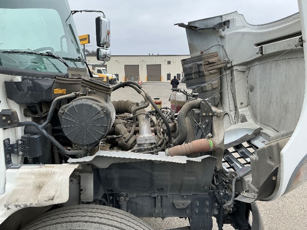 Refrigerated Truck-Light and Medium Duty Trucks-Hino-2019-268-Fresno-CA-65,162\n\t\tmiles-$ 73,000 - Image 24