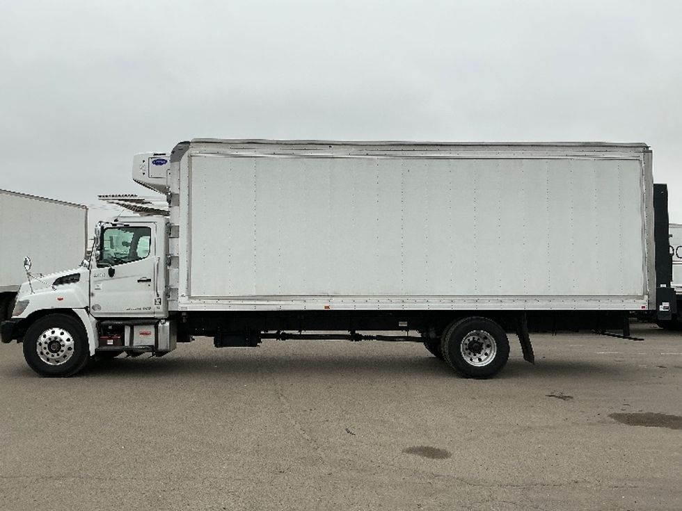 Refrigerated Truck-Light and Medium Duty Trucks-Hino-2019-268-Fresno-CA-65,162\n\t\tmiles-$ 73,000 - Image 4