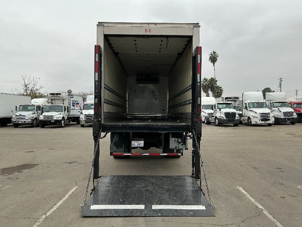 Refrigerated Truck-Light and Medium Duty Trucks-Hino-2019-268-Fresno-CA-65,162\n\t\tmiles-$ 73,000 - Image 8