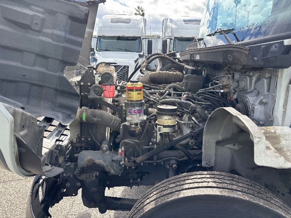 Refrigerated Truck-Light and Medium Duty Trucks-Hino-2019-268-Fresno-CA-66,779\n\t\tmiles-$ 72,750 - Image 23