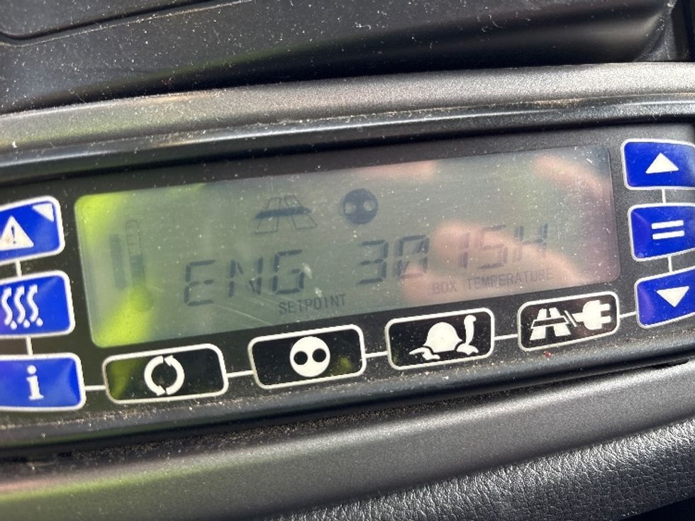 Refrigerated Truck-Light and Medium Duty Trucks-Hino-2019-268-Fresno-CA-66,779\n\t\tmiles-$ 72,750 - Image 24