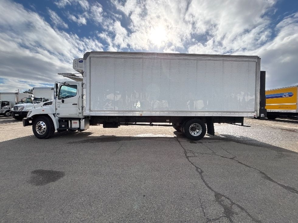Refrigerated Truck-Light and Medium Duty Trucks-Hino-2019-268-Fresno-CA-66,779\n\t\tmiles-$ 72,750 - Image 4