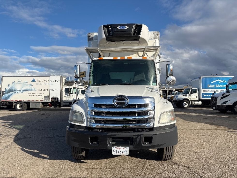 Refrigerated Truck-Light and Medium Duty Trucks-Hino-2019-268-Fresno-CA-72,024\n\t\tmiles-$ 72,500 - Image 2
