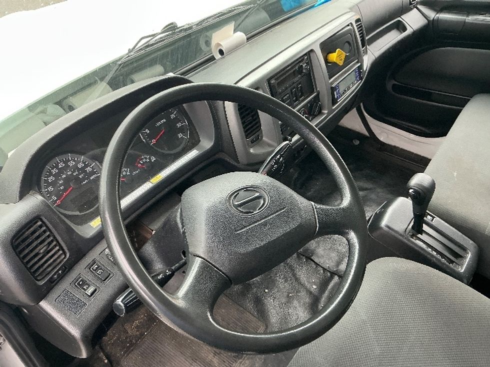 Refrigerated Truck-Light and Medium Duty Trucks-Hino-2019-268-Fresno-CA-73,983\n\t\tmiles-$ 72,000 - Image 17