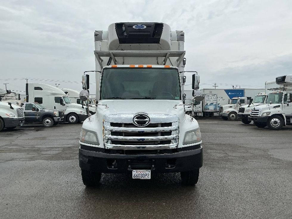 Refrigerated Truck-Light and Medium Duty Trucks-Hino-2019-268-Fresno-CA-73,983\n\t\tmiles-$ 72,000 - Image 2