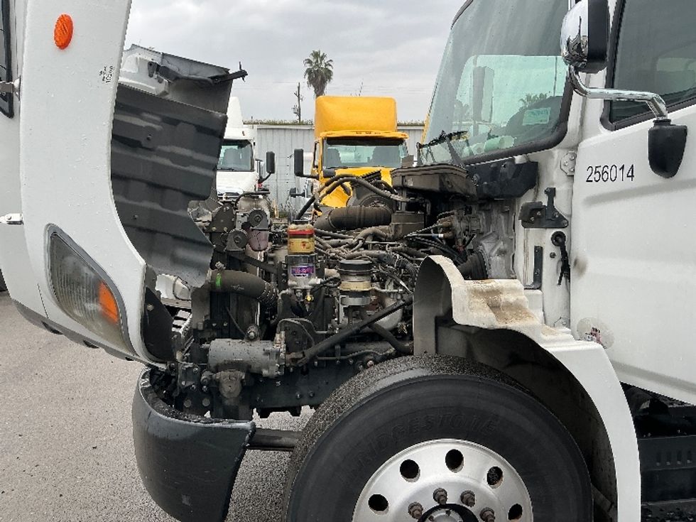Refrigerated Truck-Light and Medium Duty Trucks-Hino-2019-268-Fresno-CA-73,983\n\t\tmiles-$ 72,000 - Image 23