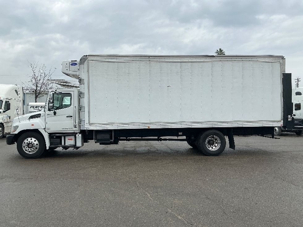 Refrigerated Truck-Light and Medium Duty Trucks-Hino-2019-268-Fresno-CA-73,983\n\t\tmiles-$ 72,000 - Image 4