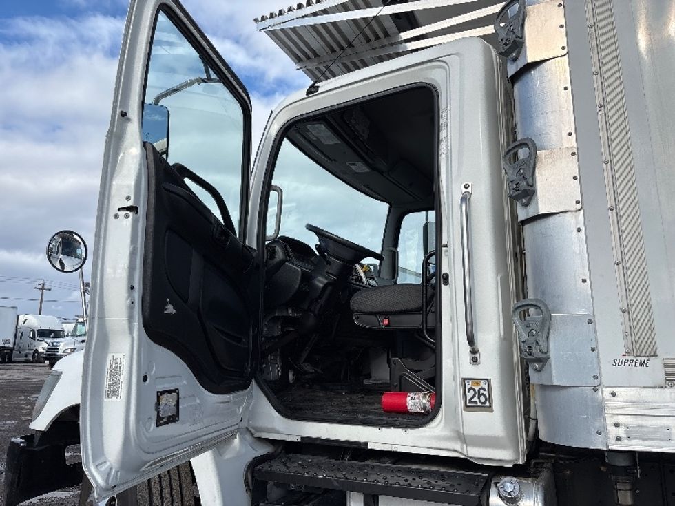 Refrigerated Truck-Light and Medium Duty Trucks-Hino-2019-268-Fresno-CA-79,063\n\t\tmiles-$ 72,000 - Image 15