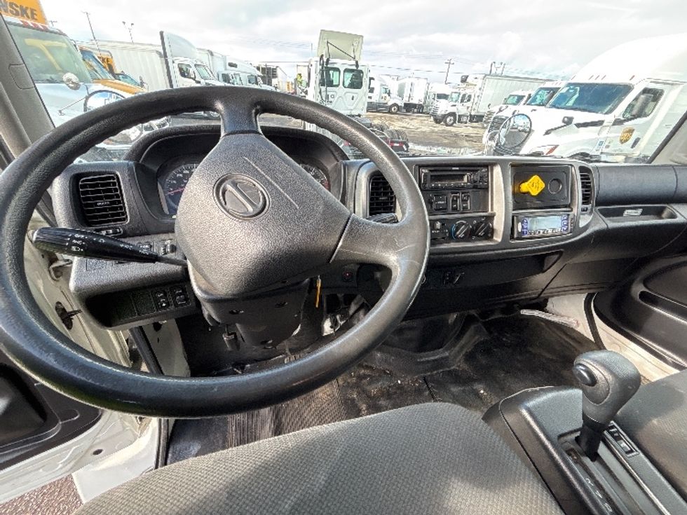 Refrigerated Truck-Light and Medium Duty Trucks-Hino-2019-268-Fresno-CA-79,063\n\t\tmiles-$ 72,000 - Image 17