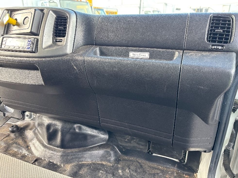 Refrigerated Truck-Light and Medium Duty Trucks-Hino-2019-268-Fresno-CA-79,063\n\t\tmiles-$ 72,000 - Image 20