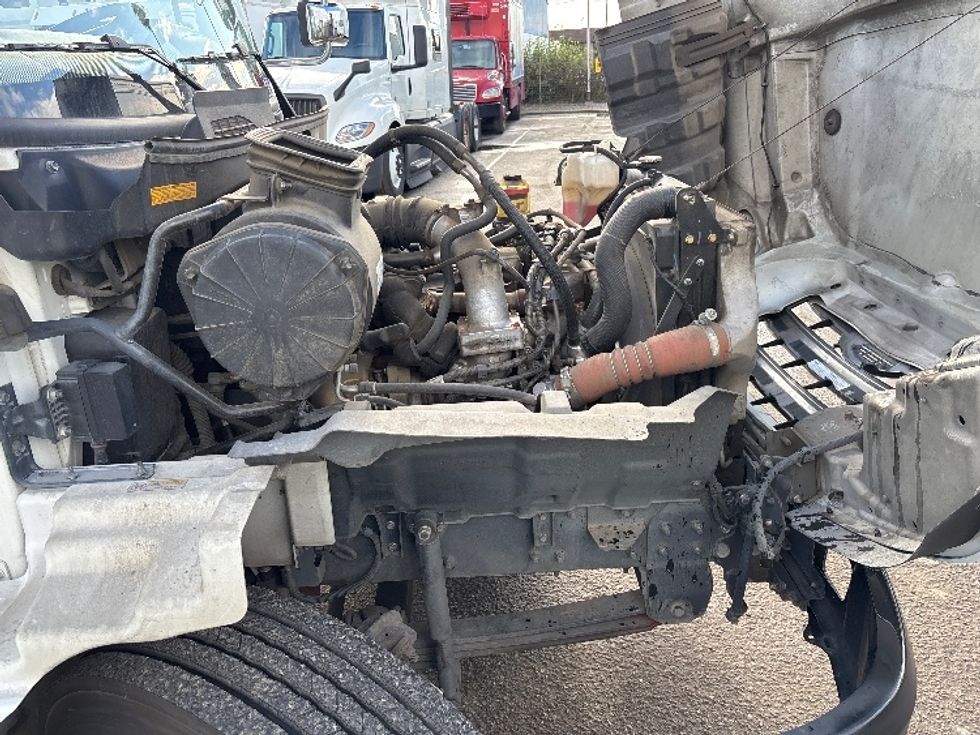 Refrigerated Truck-Light and Medium Duty Trucks-Hino-2019-268-Fresno-CA-79,063\n\t\tmiles-$ 72,000 - Image 22