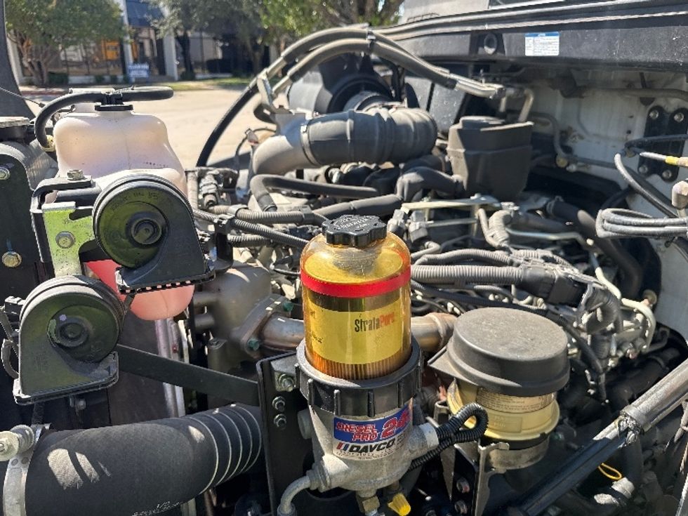 Refrigerated Truck-Light and Medium Duty Trucks-Hino-2019-268-Garland-TX-181,493\n\t\tmiles-$ 53,250 - Image 24