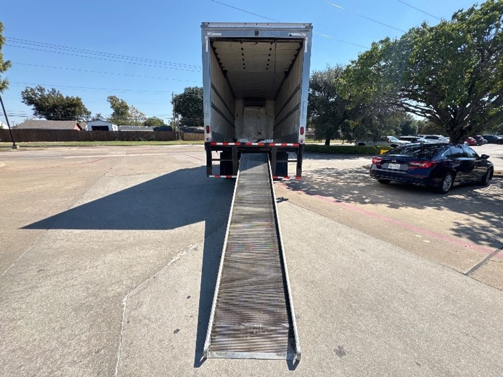 Refrigerated Truck-Light and Medium Duty Trucks-Hino-2019-268-Garland-TX-181,493\n\t\tmiles-$ 53,250 - Image 9