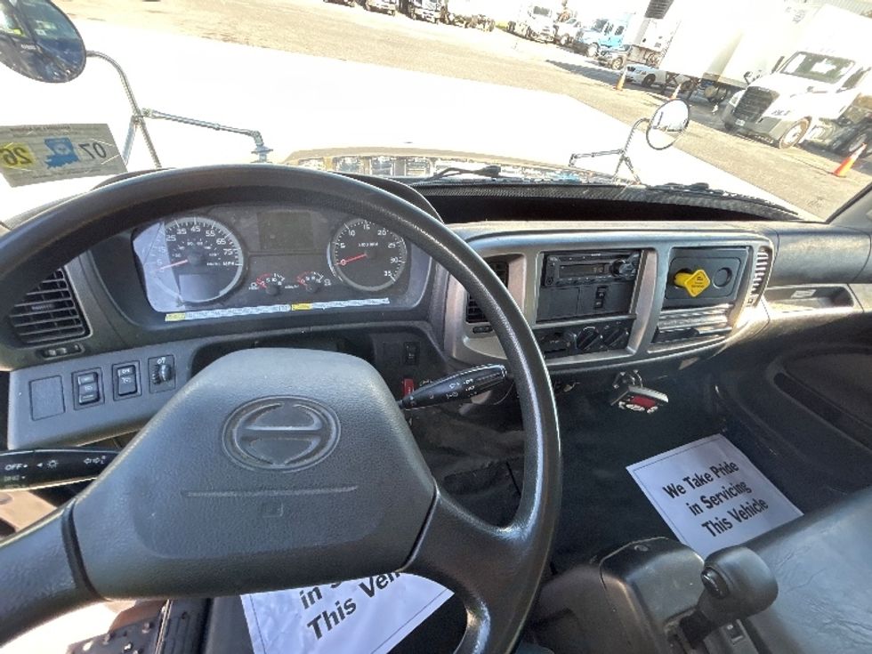 Refrigerated Truck-Light and Medium Duty Trucks-Hino-2019-268-Hammond-LA-138,708\n\t\tmiles-$ 43,750 - Image 16