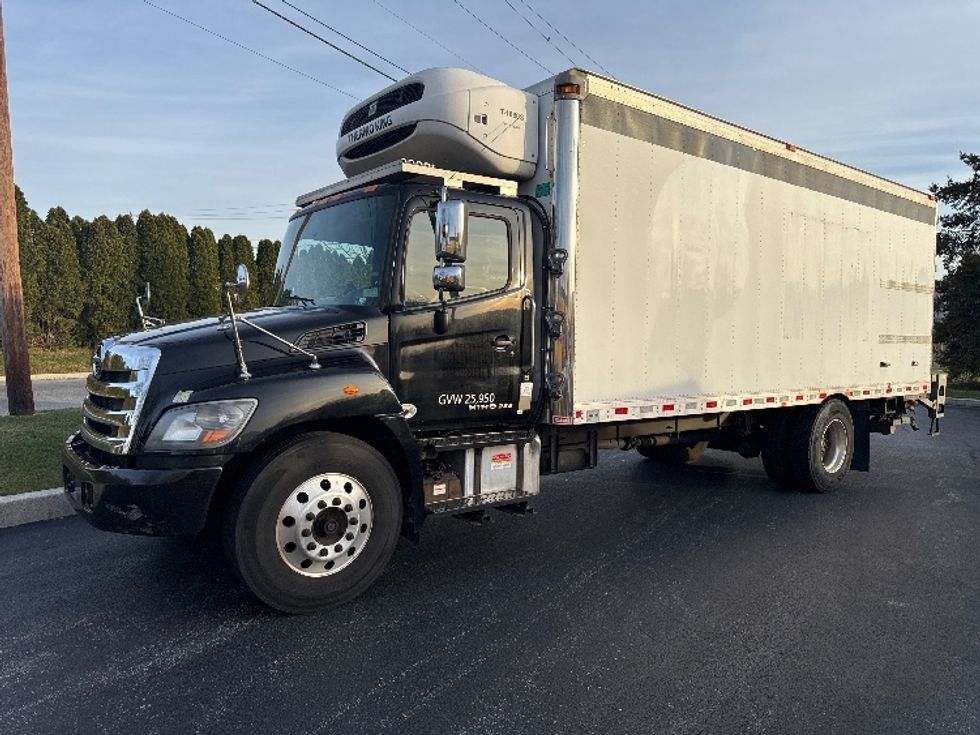 Refrigerated Truck-Light and Medium Duty Trucks-Hino-2019-268-Harrisburg-PA-157,827\n\t\tmiles-$ 38,250 - Image 1