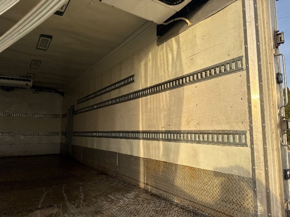 Refrigerated Truck-Light and Medium Duty Trucks-Hino-2019-268-Harrisburg-PA-157,827\n\t\tmiles-$ 38,250 - Image 12