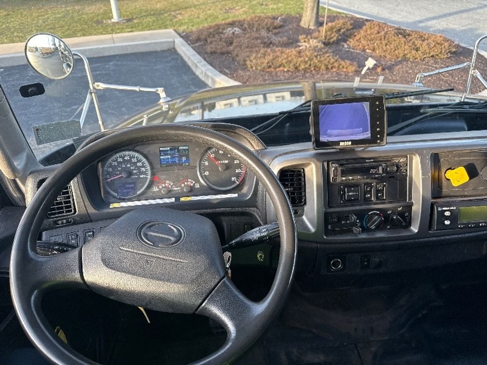 Refrigerated Truck-Light and Medium Duty Trucks-Hino-2019-268-Harrisburg-PA-157,827\n\t\tmiles-$ 38,250 - Image 18