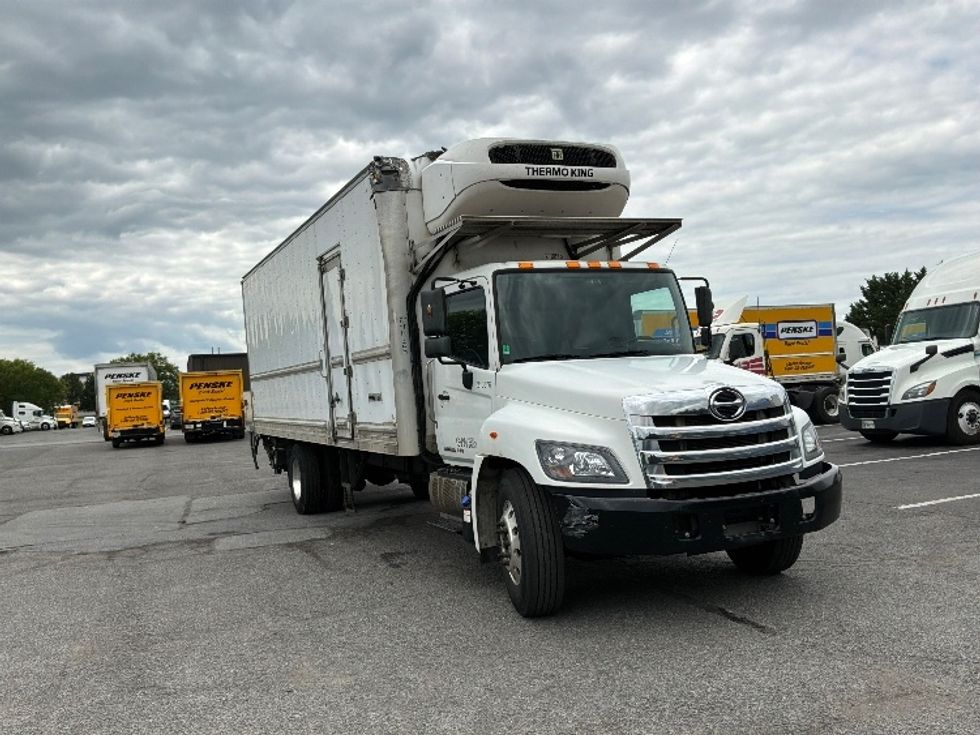 Refrigerated Truck-Light and Medium Duty Trucks-Hino-2019-268-Harrisburg-PA-349,203\n\t\tmiles-$ 32,500 - Image 1