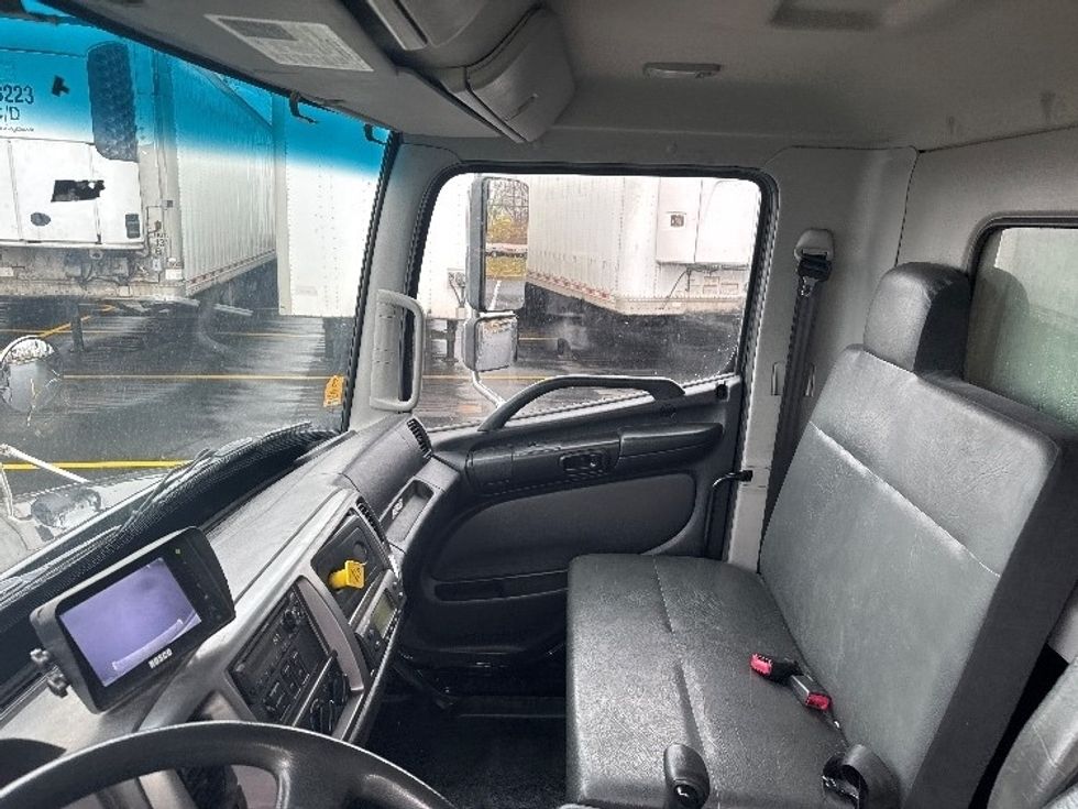Refrigerated Truck-Light and Medium Duty Trucks-Hino-2019-268-Jessup-MD-135,344\n\t\tmiles-$ 54,250 - Image 15