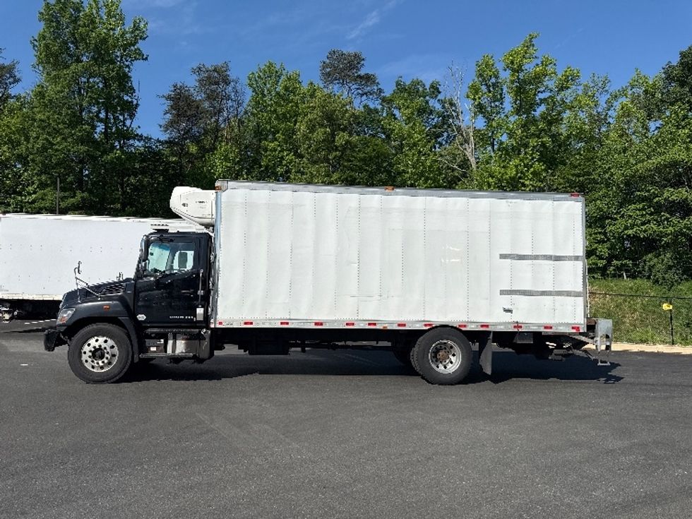 Refrigerated Truck-Light and Medium Duty Trucks-Hino-2019-268-Jessup-MD-135,344\n\t\tmiles-$ 54,250 - Image 4