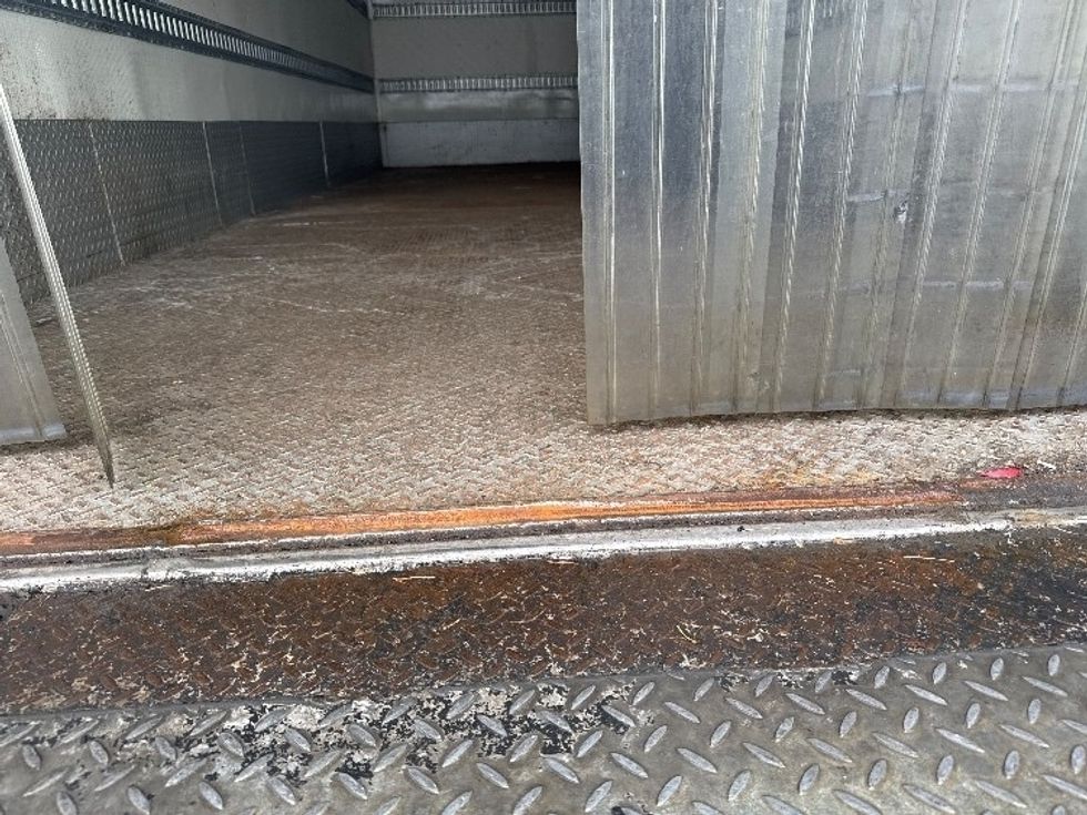 Refrigerated Truck-Light and Medium Duty Trucks-Hino-2019-268-Jessup-MD-135,344\n\t\tmiles-$ 54,250 - Image 9