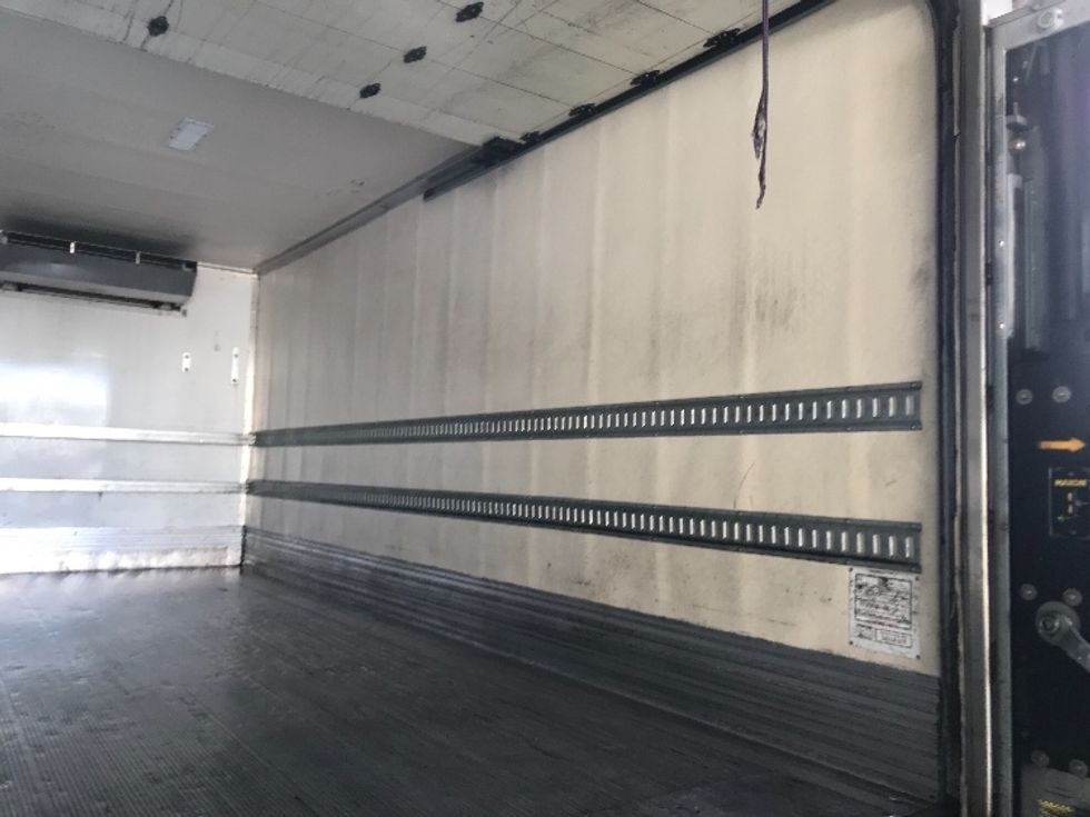 Refrigerated Truck-Light and Medium Duty Trucks-Hino-2019-268-La Mirada-CA-122,844\n\t\tmiles-$ 57,750 - Image 12