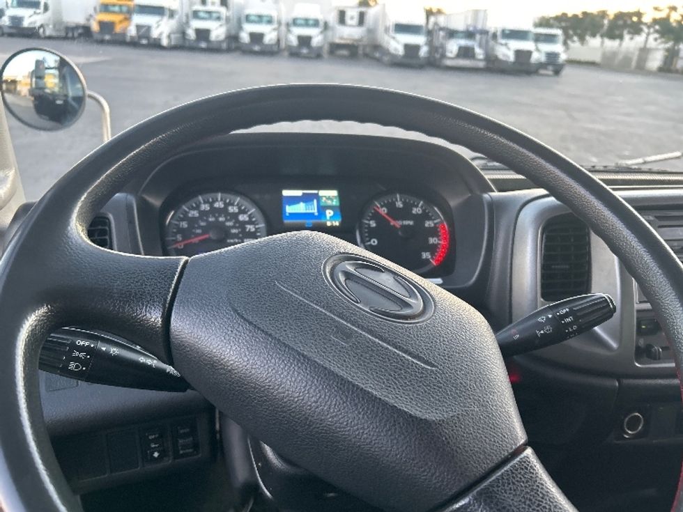 Refrigerated Truck-Light and Medium Duty Trucks-Hino-2019-268-La Mirada-CA-122,844\n\t\tmiles-$ 57,750 - Image 17