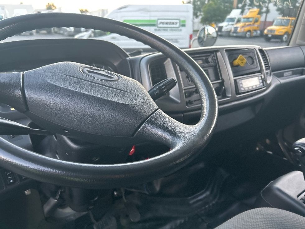 Refrigerated Truck-Light and Medium Duty Trucks-Hino-2019-268-La Mirada-CA-122,844\n\t\tmiles-$ 57,750 - Image 18
