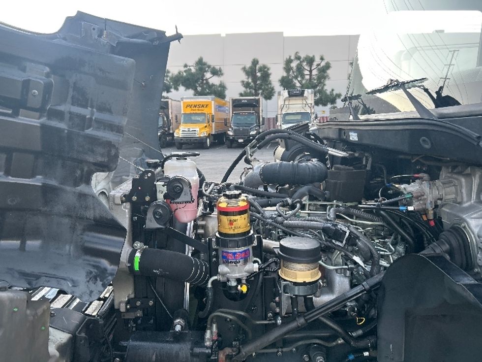 Refrigerated Truck-Light and Medium Duty Trucks-Hino-2019-268-La Mirada-CA-122,844\n\t\tmiles-$ 57,750 - Image 24