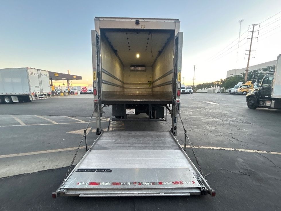 Refrigerated Truck-Light and Medium Duty Trucks-Hino-2019-268-La Mirada-CA-122,844\n\t\tmiles-$ 57,750 - Image 9