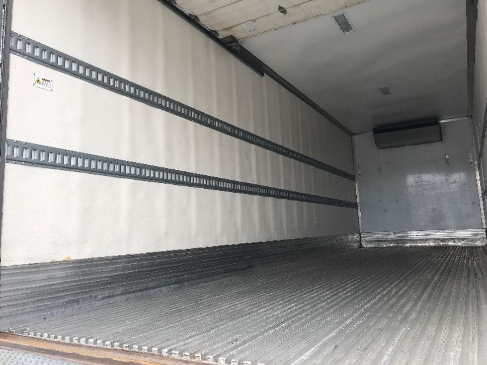 Refrigerated Truck-Light and Medium Duty Trucks-Hino-2019-268-Lancaster-PA-183,580\n\t\tmiles-$ 62,250 - Image 11