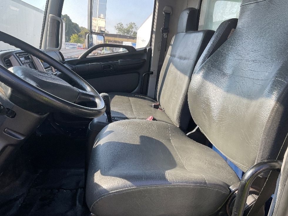 Refrigerated Truck-Light and Medium Duty Trucks-Hino-2019-268-Little Rock-AR-182,715\n\t\tmiles-$ 37,750 - Image 19