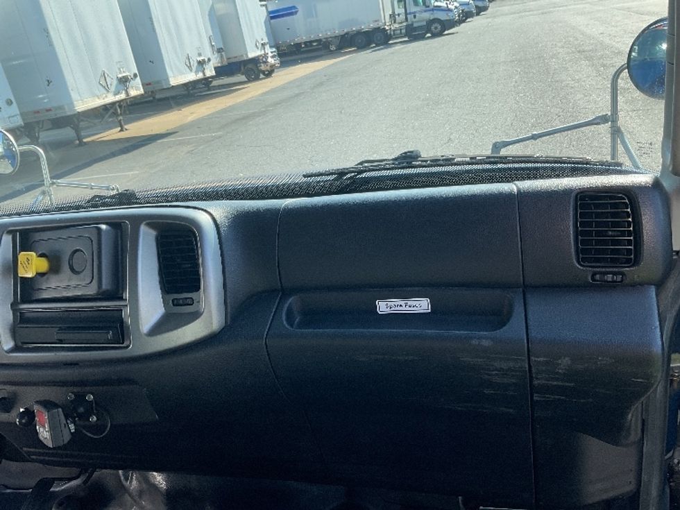 Refrigerated Truck-Light and Medium Duty Trucks-Hino-2019-268-Little Rock-AR-182,715\n\t\tmiles-$ 37,750 - Image 21