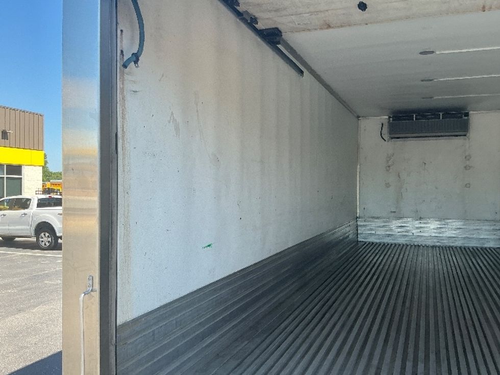 Refrigerated Truck-Light and Medium Duty Trucks-Hino-2019-268-Mobile-AL-144,800\n\t\tmiles-$ 54,500 - Image 11