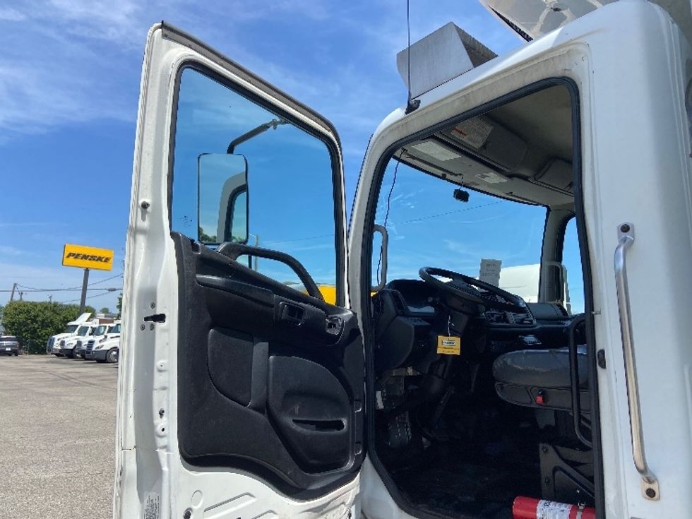 Refrigerated Truck-Light and Medium Duty Trucks-Hino-2019-268-Nashville (Mount Juliet)-TN-292,176\n\t\tmiles-$ 30,250 - Image 15