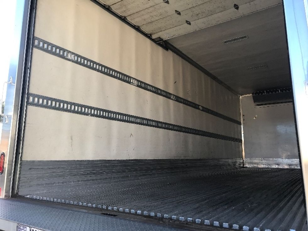 Refrigerated Truck-Light and Medium Duty Trucks-Hino-2019-268-Norcross-GA-147,844\n\t\tmiles-$ 76,250 - Image 11