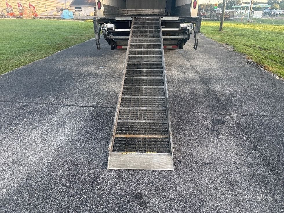 Refrigerated Truck-Light and Medium Duty Trucks-Hino-2019-268-Ocala-FL-385,994\n\t\tmiles-$ 27,750 - Image 25