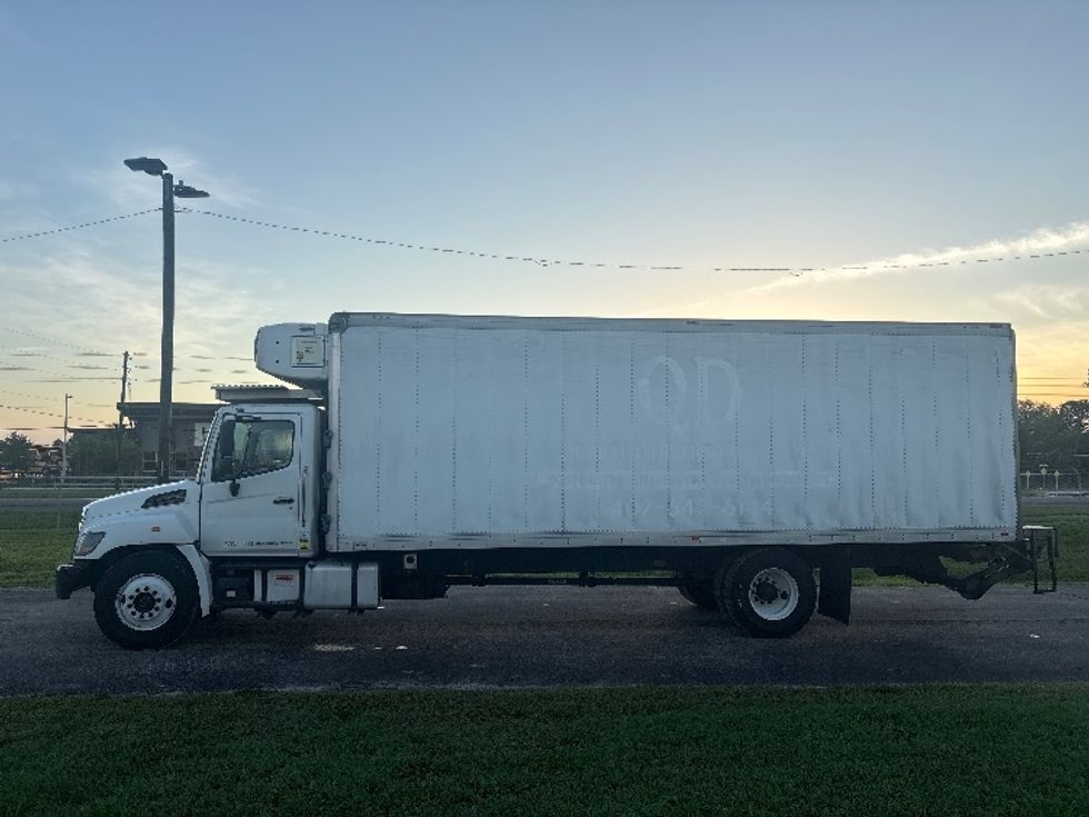Refrigerated Truck-Light and Medium Duty Trucks-Hino-2019-268-Ocala-FL-385,994\n\t\tmiles-$ 27,750 - Image 4