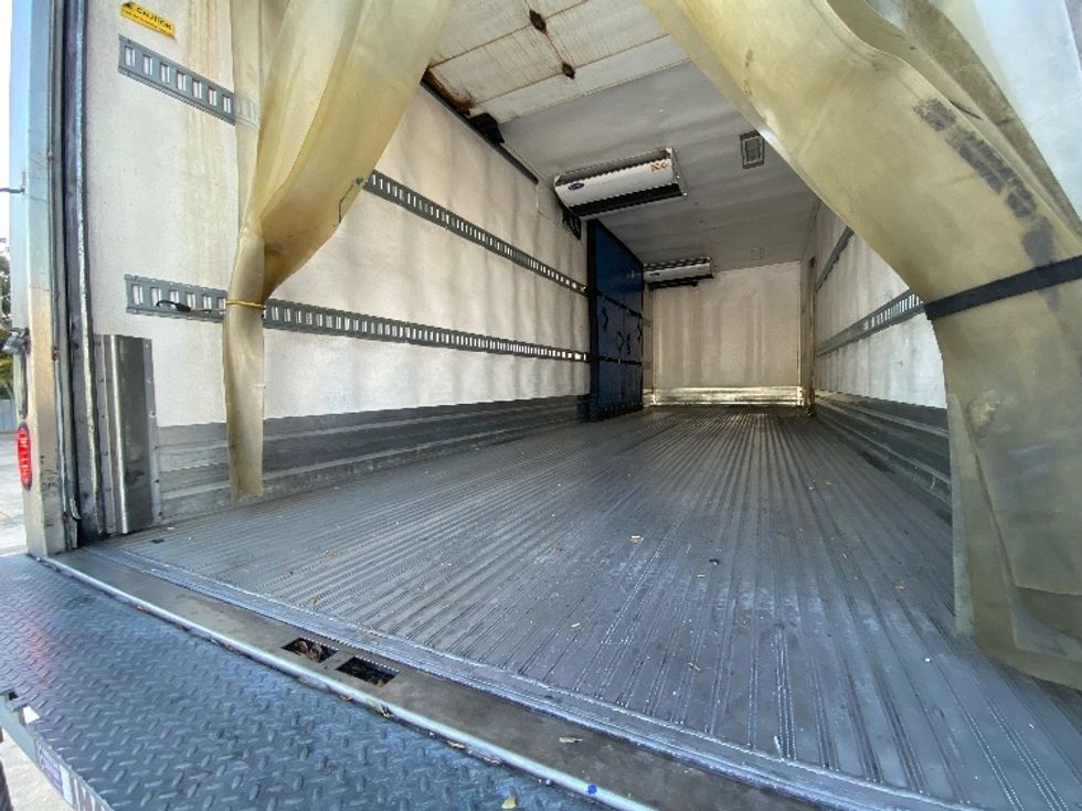 Refrigerated Truck-Light and Medium Duty Trucks-Hino-2019-268-Orlando-FL-351,956\n\t\tmiles-$ 33,000 - Image 10