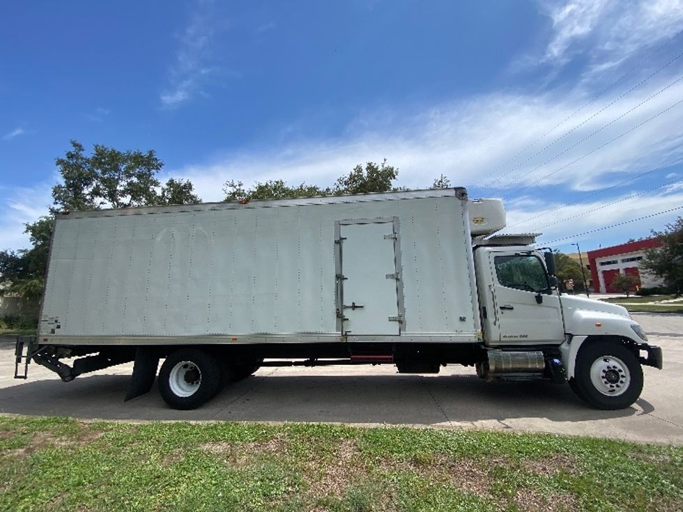 Refrigerated Truck-Light and Medium Duty Trucks-Hino-2019-268-Orlando-FL-351,956\n\t\tmiles-$ 33,000 - Image 15