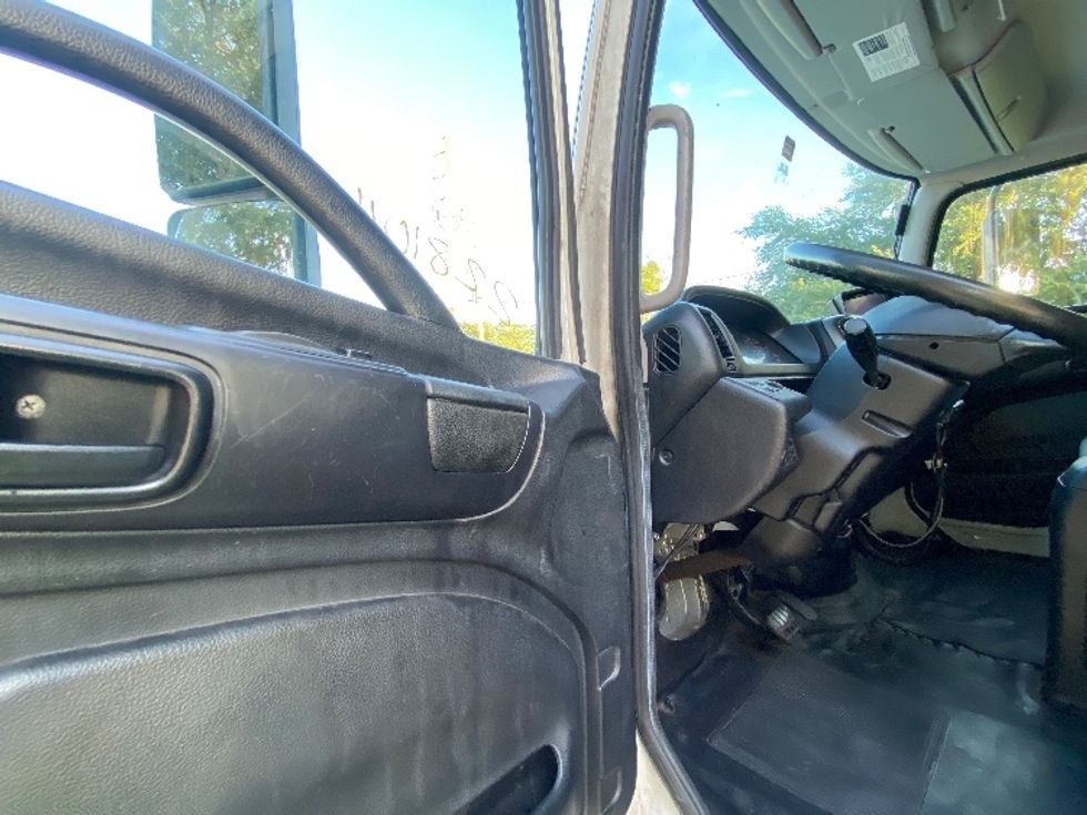 Refrigerated Truck-Light and Medium Duty Trucks-Hino-2019-268-Orlando-FL-351,956\n\t\tmiles-$ 33,000 - Image 16