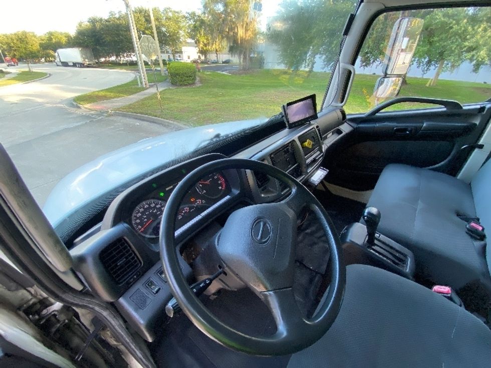 Refrigerated Truck-Light and Medium Duty Trucks-Hino-2019-268-Orlando-FL-351,956\n\t\tmiles-$ 33,000 - Image 19